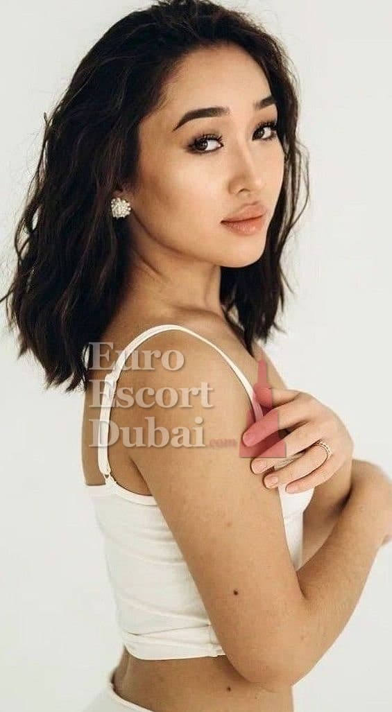 Madina, 24, escort in Dubai — 160 cm, black hair (photo 9 of 13)