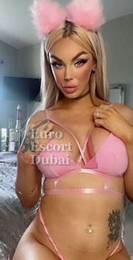 Zarina, 26, escort in Abu Dhabi — blonde hair, Russian (photo 10 of 13)