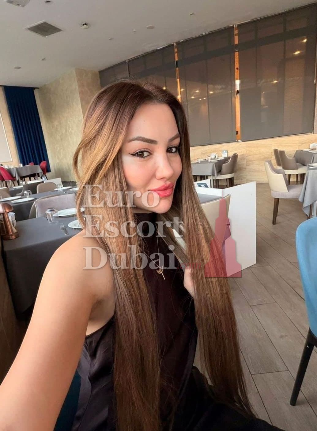 Sila, 31, escort in Abu Dhabi — brown hair, Turkish (photo 4 of 4)