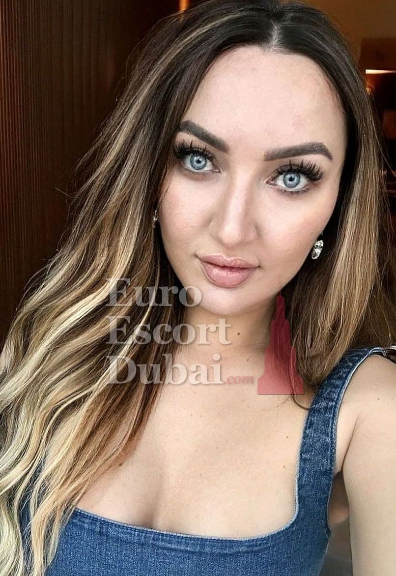 Simona, 28, escort in Dubai — Russian, 165 cm (photo 8 of 10)