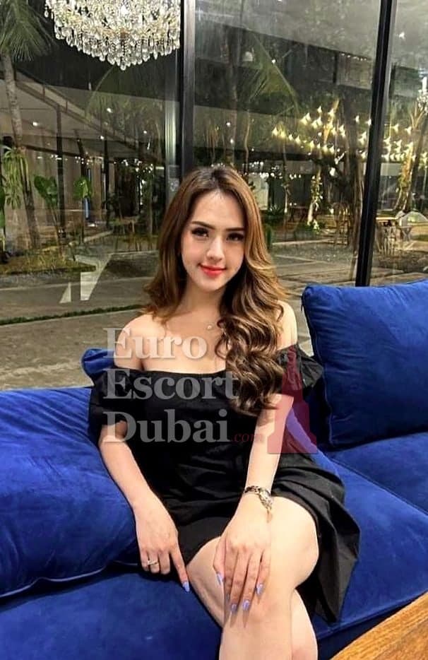 Kaori, 23, escort in Dubai — black hair, Malaysian (photo 4 of 4)