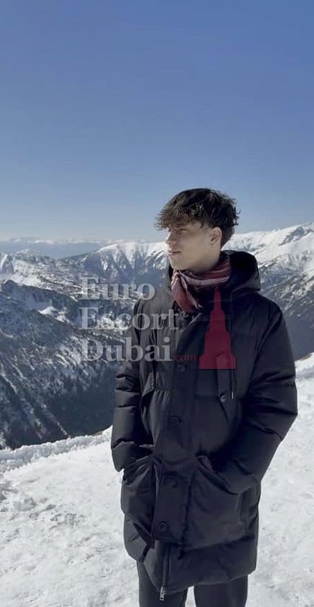 Hamdan, 22, escort in Dubai — black hair, 188 cm (photo 13 of 13)