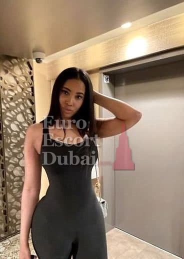 Anahi, 22, escort in Dubai — 184 cm, Brazilian (photo 10 of 13)