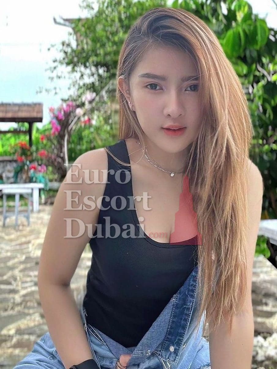 Supaporn, 25, escort in Dubai — black hair, 160 cm (photo 3 of 7)