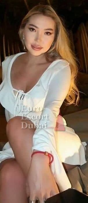 Dana, 25, escort in Dubai — 165 cm, blonde hair (photo 9 of 13)