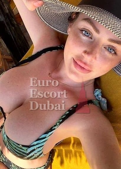 Faith, 32, escort in Dubai — 170 cm, brown hair (photo 4 of 4)