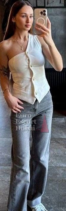 Aigul, 23, escort in Dubai — Azerbaijani, 168 cm (photo 2 of 13)