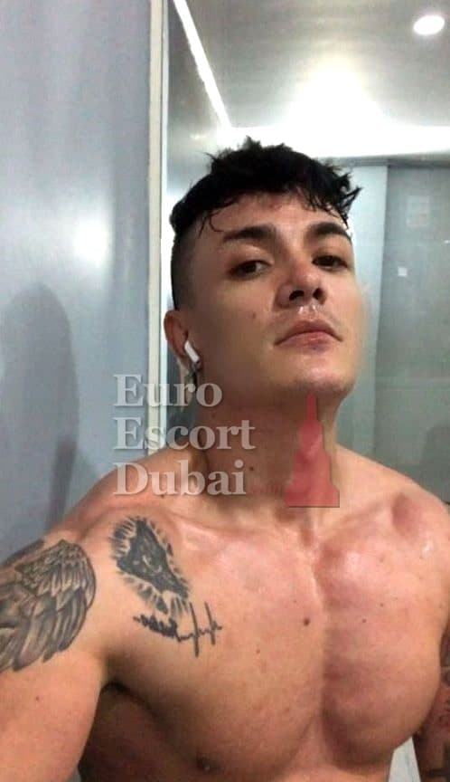 Andrei, 29, escort in Dubai — black hair, 170 cm (photo 5 of 11)