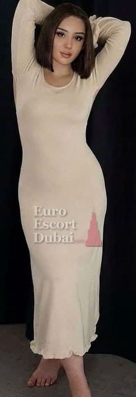 Magda, 23, escort in Dubai — 160 cm, brown hair (photo 4 of 13)