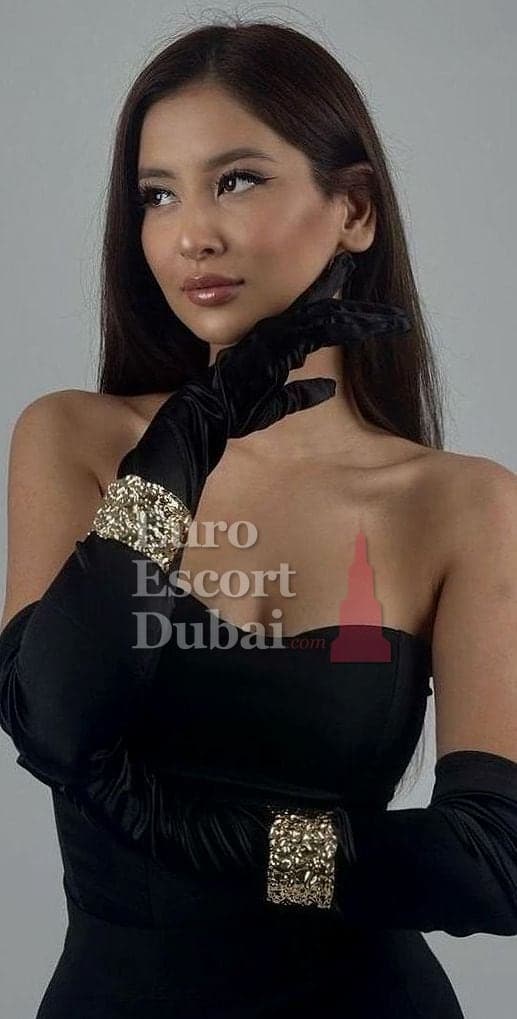 Jimena, 24, escort in Dubai — brown hair, 166 cm (photo 1 of 13)