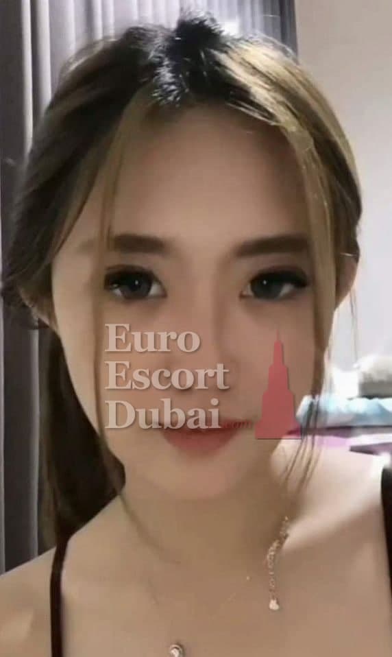 Clarissa, 20, escort in Dubai — Indonesian, 164 cm (photo 5 of 6)