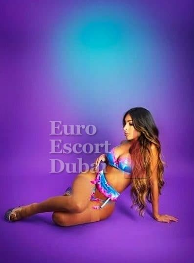 Fernanda, 22, escort in Abu Dhabi — 174 cm, brown hair (photo 12 of 13)