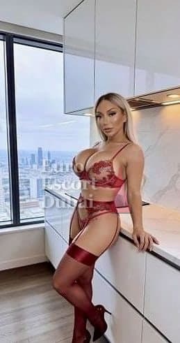 Pilar, 29, escort in Dubai — blonde hair, Brazilian (photo 4 of 13)
