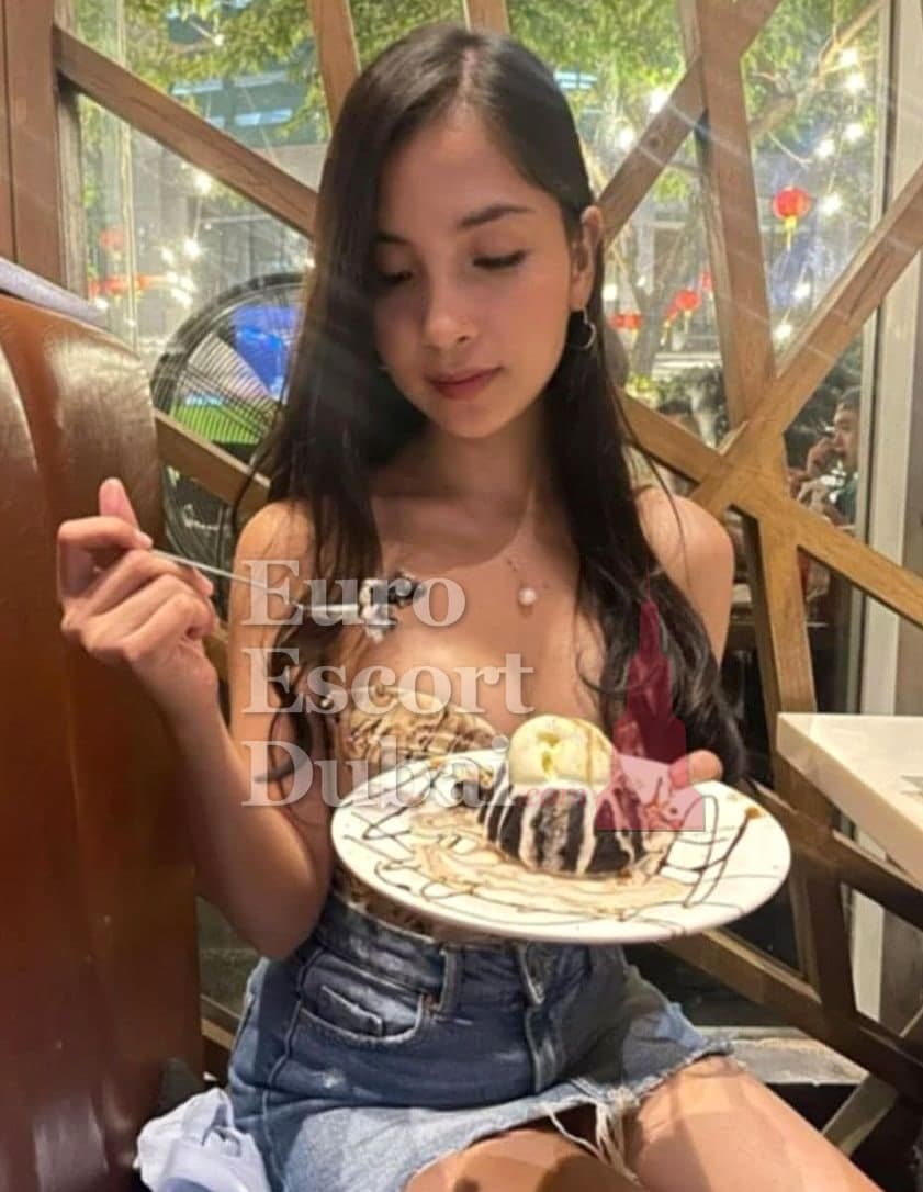 Kwan, 28, escort in Dubai — Filipino, 163 cm (photo 2 of 10)