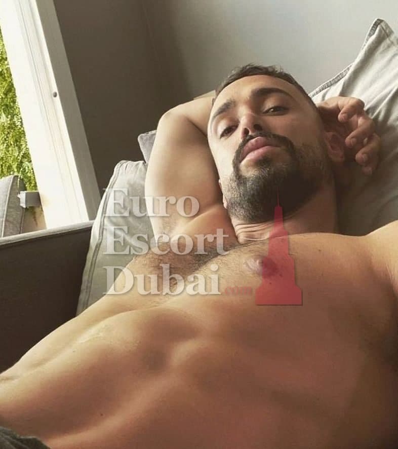 Asher, 29, escort in Abu Dhabi — 183 cm, black hair (photo 2 of 7)