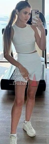 Liliya, 22, escort in Abu Dhabi — blonde hair, Russian (photo 10 of 11)