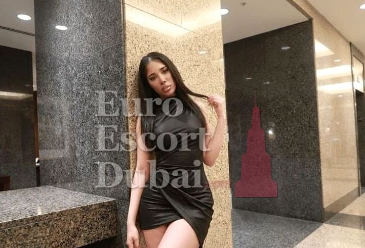 Anahi, 22, escort in Dubai — Brazilian, 184 cm (photo 1 of 13)