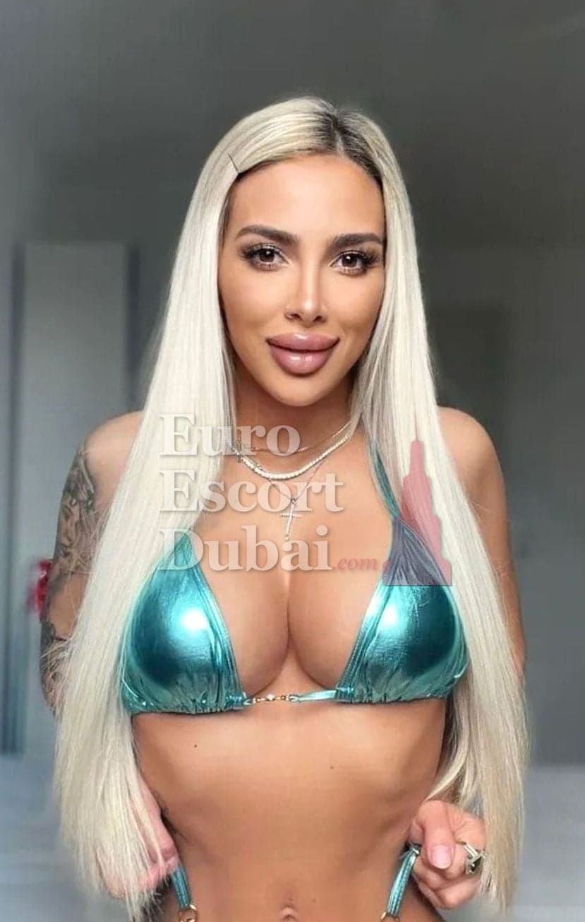 Serenity, 27, escort in Dubai — Greek, 166 cm (photo 3 of 10)