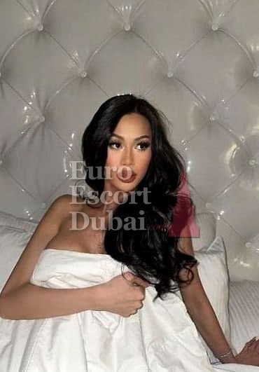 Huong, 24, escort in Dubai — Vietnamese, 164 cm (photo 8 of 13)