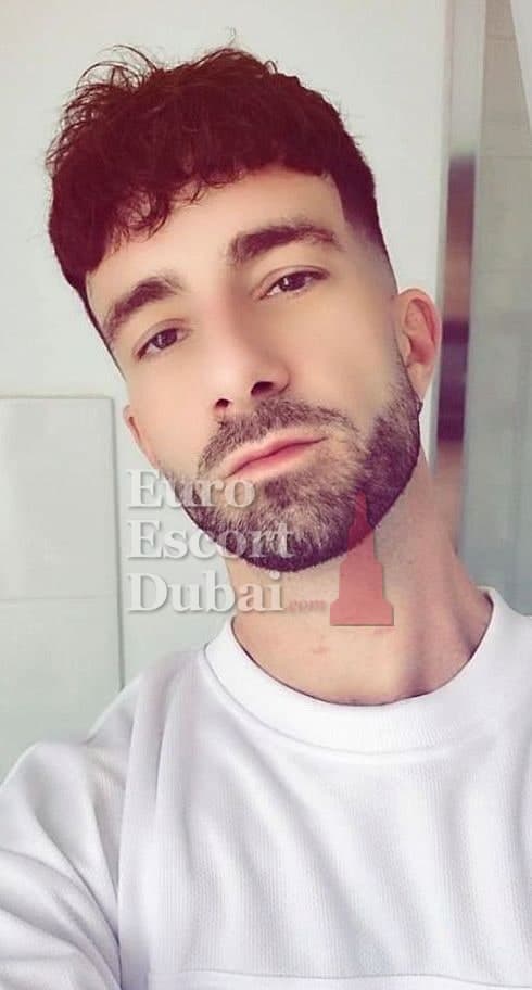 Axel, 26, escort in Dubai — black hair, 175 cm (photo 5 of 5)
