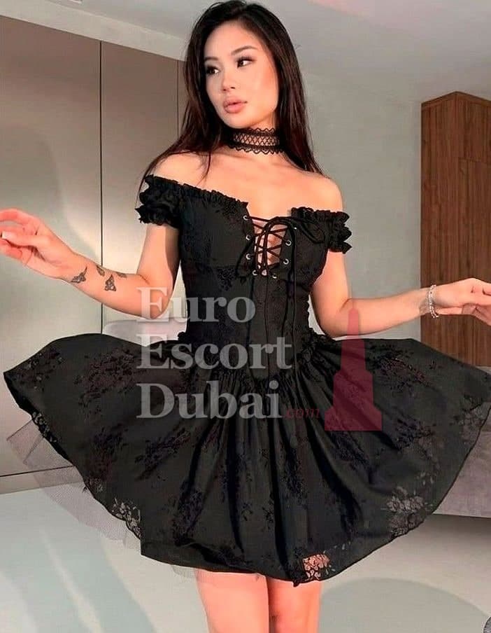Laura, 19, escort in Dubai — Kazakh, 163 cm (photo 11 of 13)