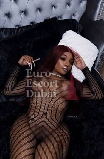 Aline, 22, escort in Dubai — Brazilian, 176 cm (photo 8 of 13)