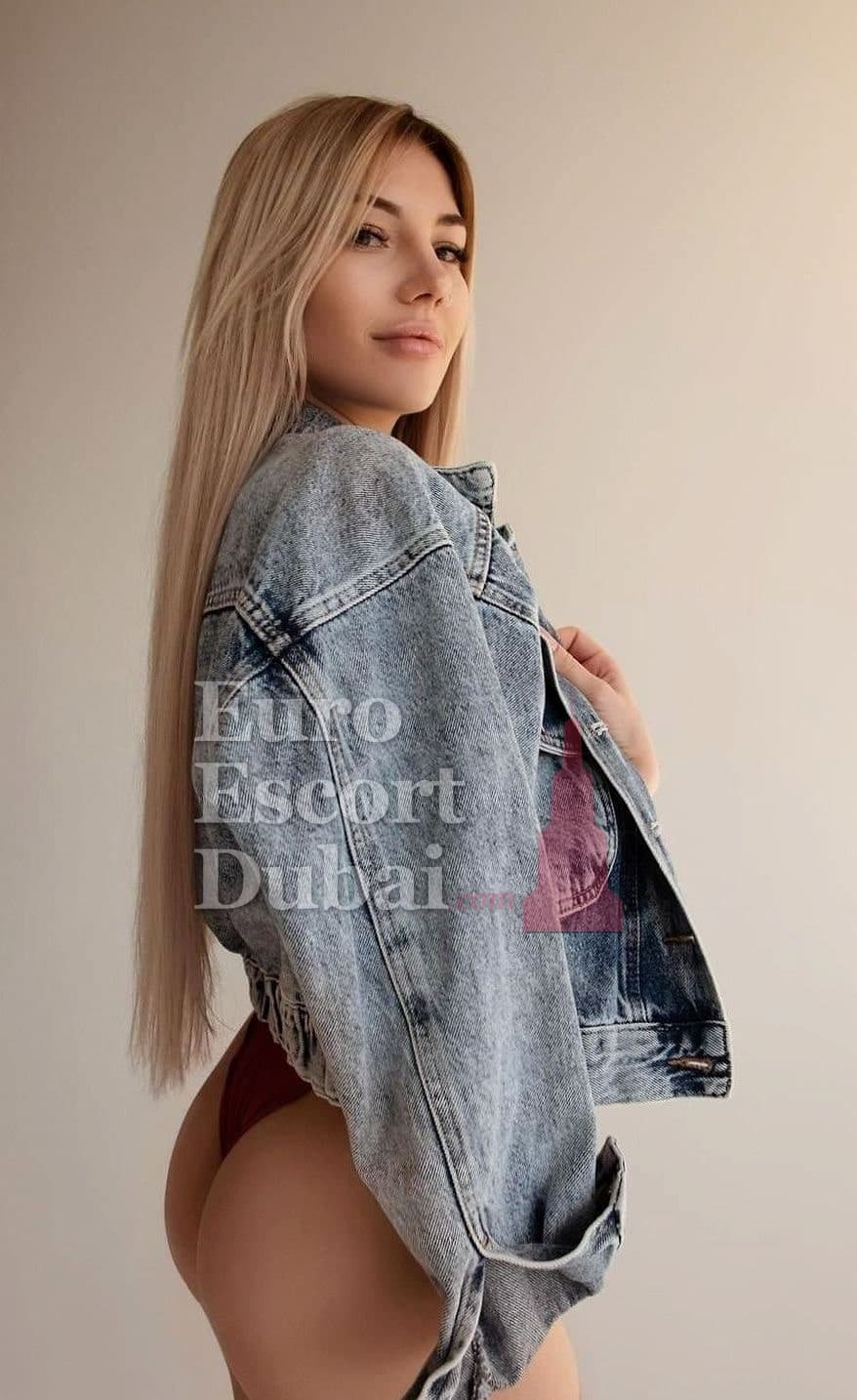 Radoslava, 28, escort in Dubai — 168 cm, blonde hair (photo 8 of 8)