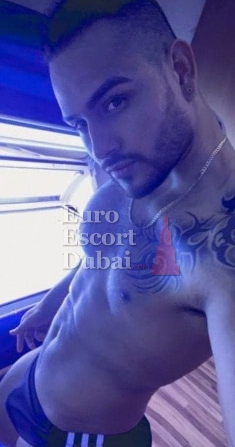 Saif, 29, escort in Dubai — brown hair, 175 cm (photo 7 of 13)