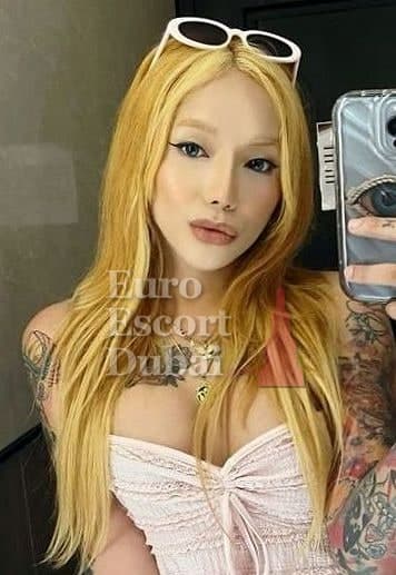 Yuka, 29, escort in Al Ain — 170 cm, blonde hair (photo 3 of 8)