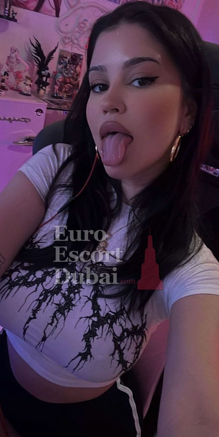 Aspen, 28, escort in Dubai — 179 cm, black hair (photo 3 of 4)