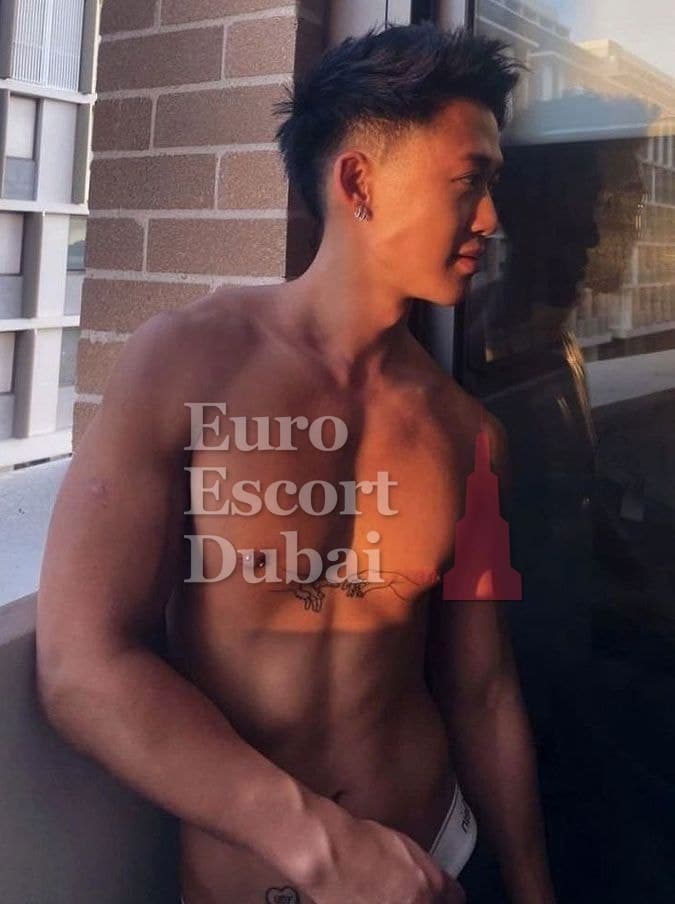 Tai, 24, escort in Dubai — black hair, 173 cm (photo 1 of 8)