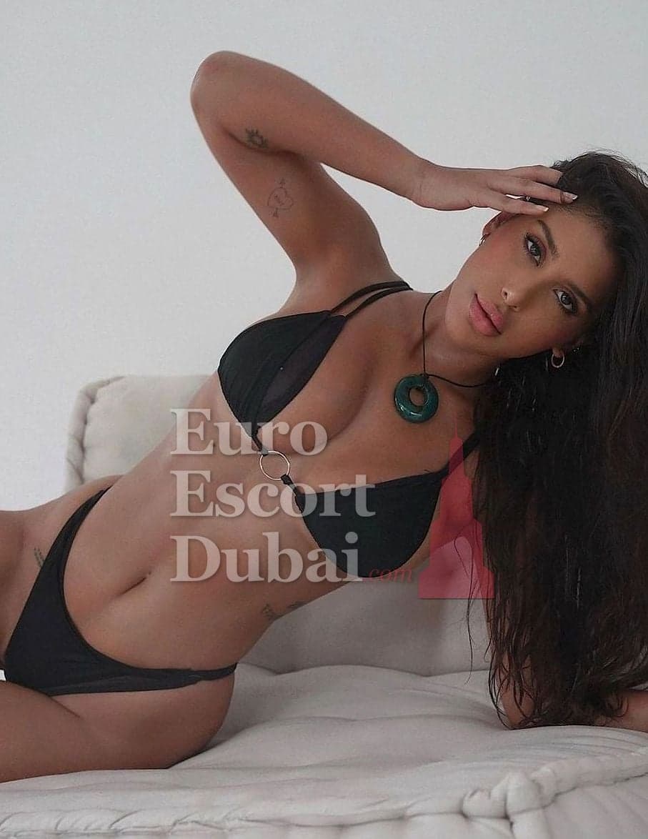 Rim, 26, escort in Abu Dhabi — 175 cm, black hair (photo 3 of 10)