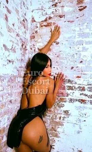 Andrea Dior, 27, escort in Dubai — black hair, Colombian (photo 10 of 13)