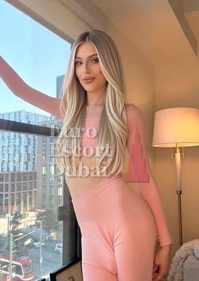 Sonya, 25, escort in Abu Dhabi — 176 cm, blonde hair (photo 12 of 13)