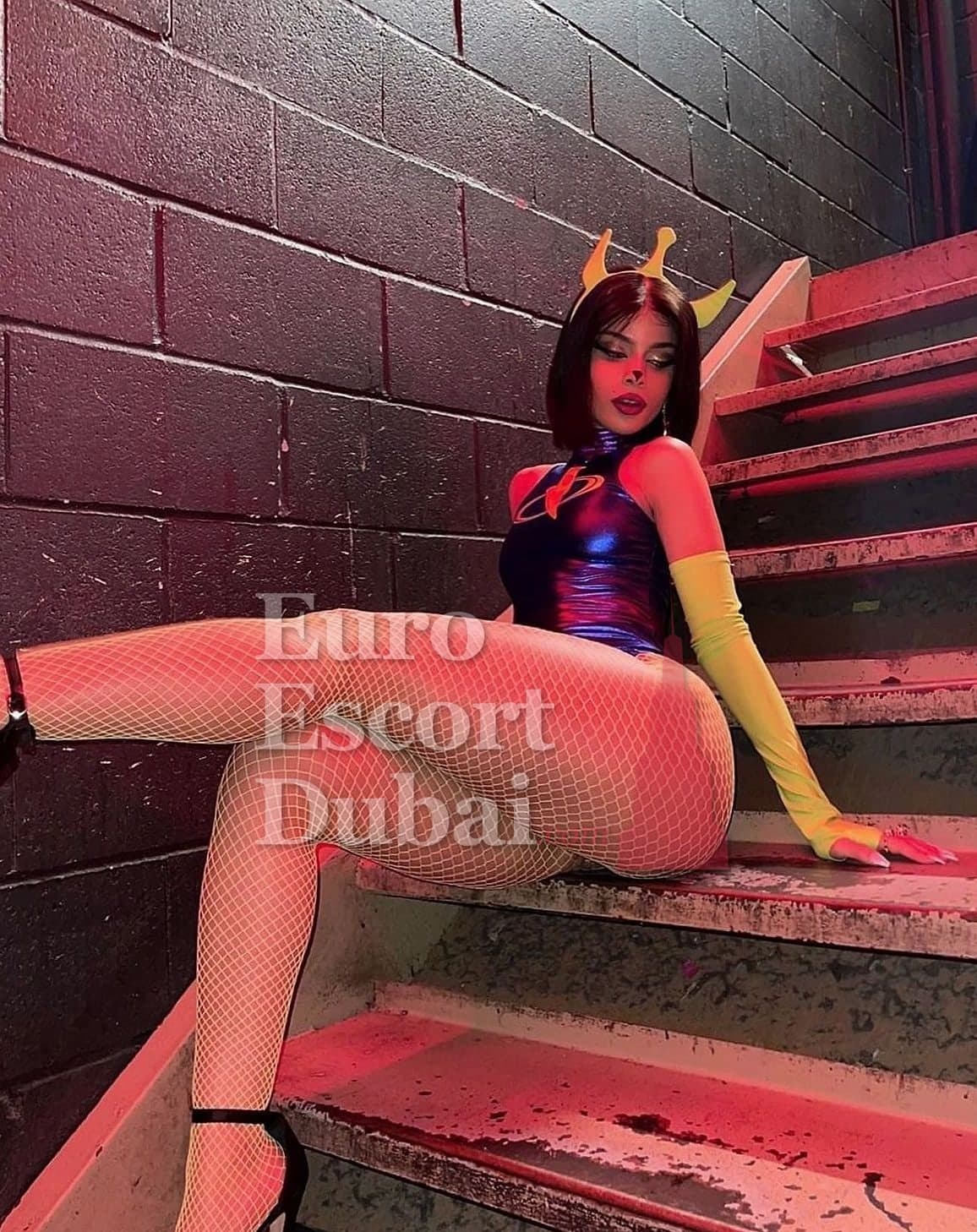 Khadija, 25, escort in Dubai — Emirati, 173 cm (photo 2 of 10)