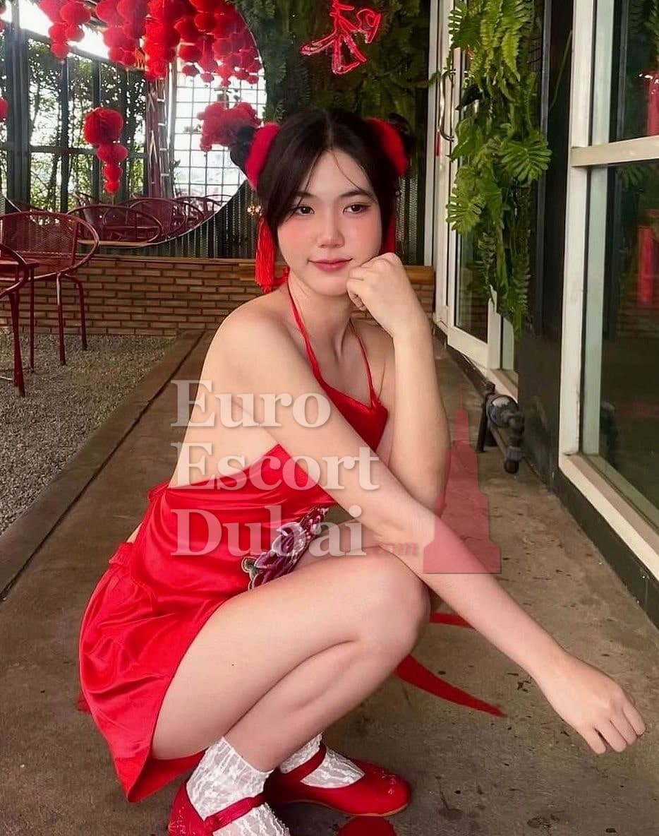 Rattana, 21, escort in Dubai — Indonesian, 157 cm (photo 5 of 6)