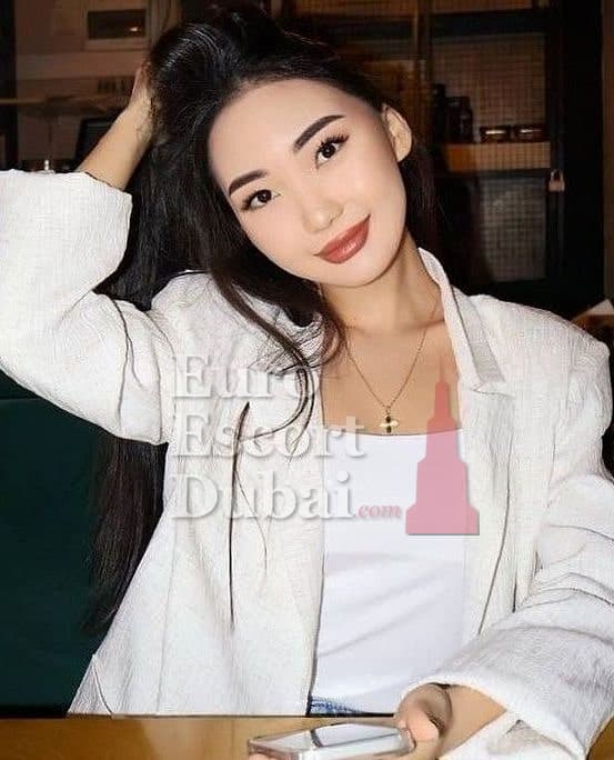 Gulnoza, 21, escort in Dubai — black hair, Kazakh (photo 10 of 13)