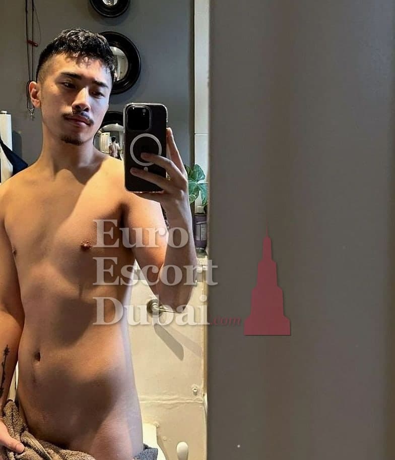 Leon, 23, escort in Dubai — black hair, 170 cm (photo 3 of 13)
