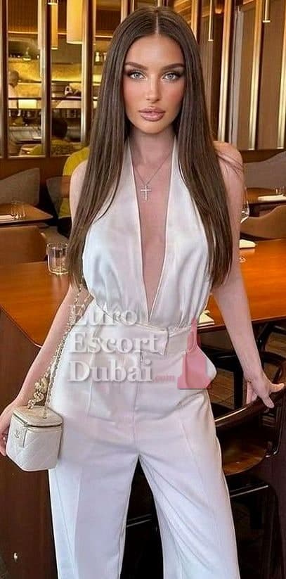 Nika, 25, escort in Dubai — 179 cm, brown hair (photo 3 of 13)