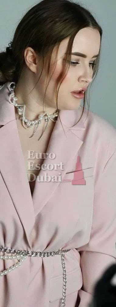 Agnessa, 22, escort in Dubai — 165 cm, brown hair (photo 12 of 13)