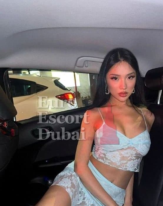 Randa, 24, escort in Al Ain — black hair, Qatari (photo 1 of 8)