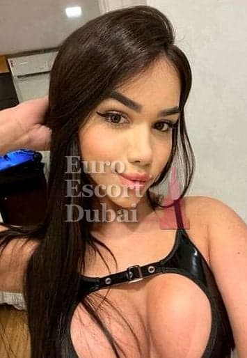Alana, 23, escort in Dubai — black hair, Brazilian (photo 13 of 13)