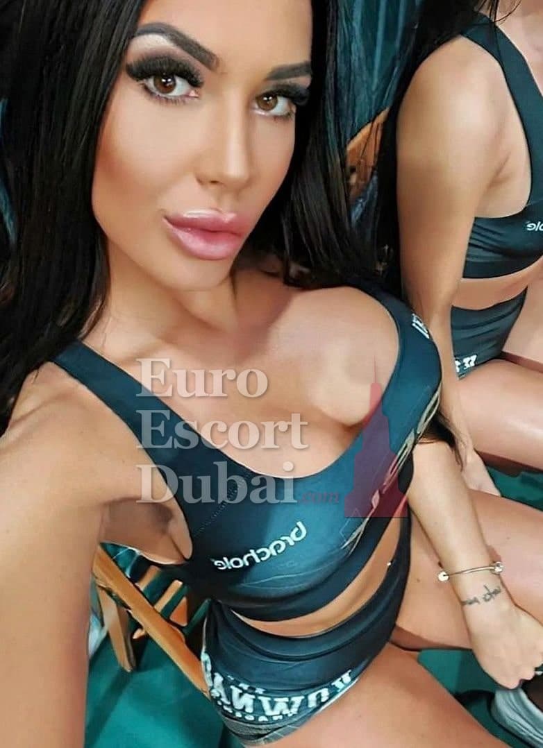 Jana, 31, escort in Dubai — 171 cm, brown hair (photo 4 of 6)