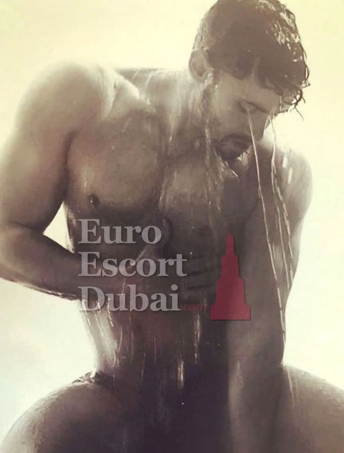 Asher, 29, escort in Abu Dhabi — black hair, 183 cm (photo 1 of 7)