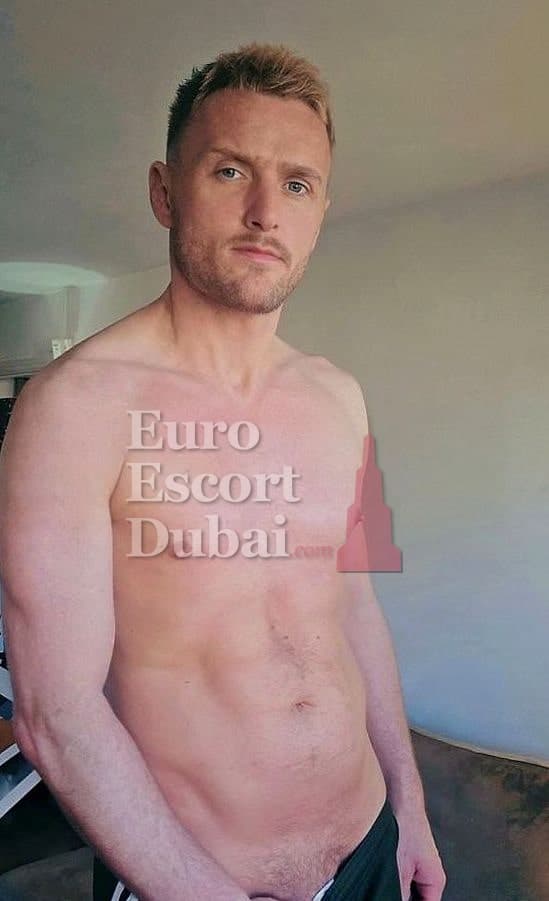 Remi, 32, escort in Sharjah — blonde hair, 180 cm (photo 1 of 11)