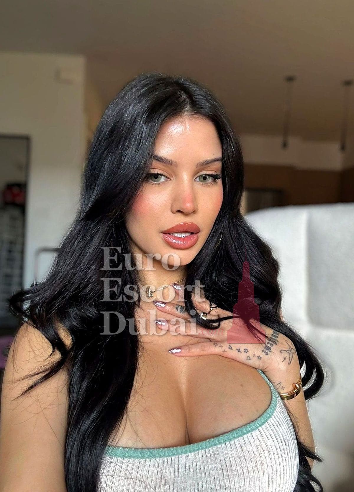 Francine, 31, escort in Dubai — 160 cm, blonde hair (photo 10 of 10)