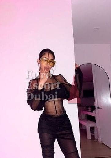 Clara, 23, escort in Abu Dhabi — Colombian, 176 cm (photo 8 of 13)