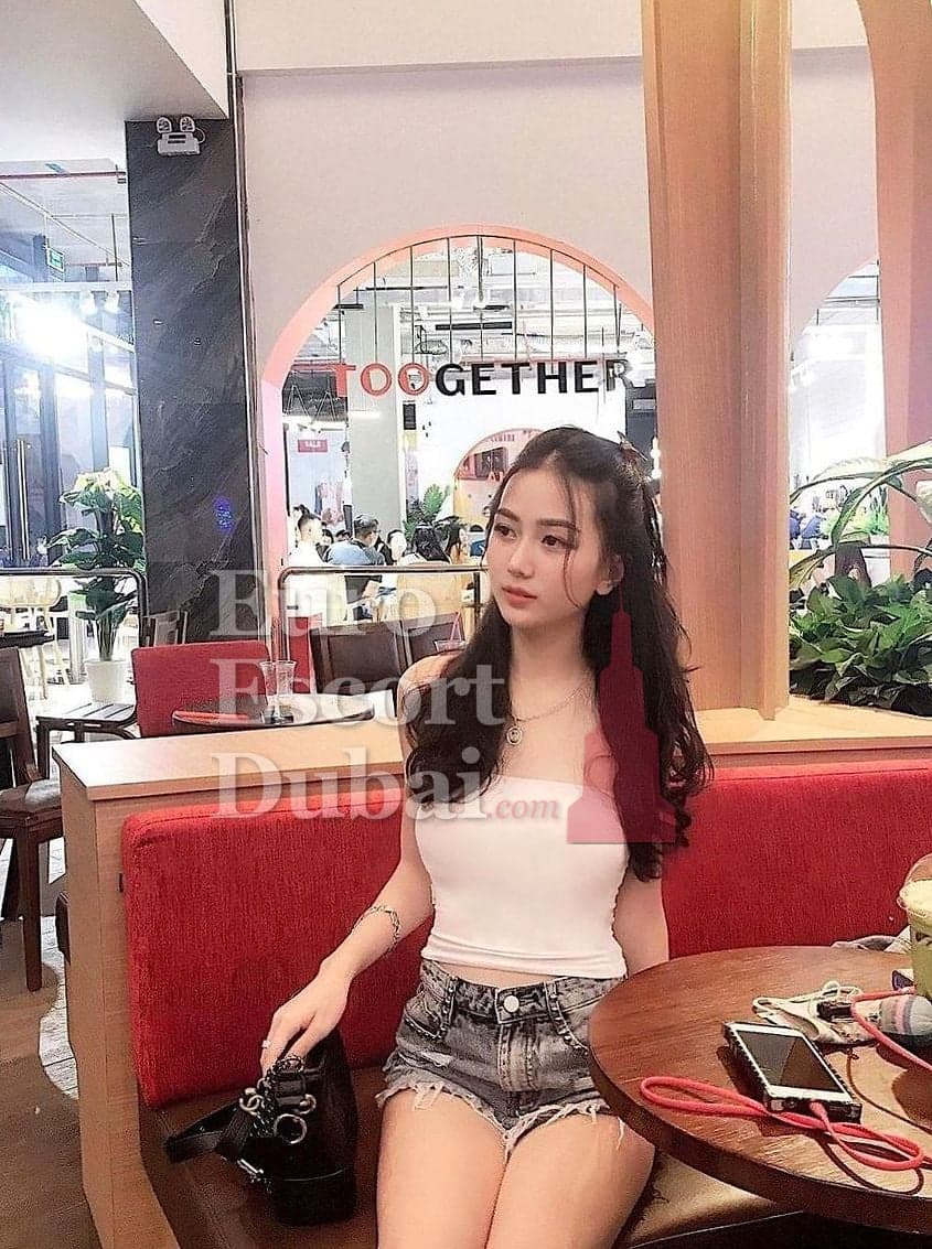 Pim, 27, escort in Dubai — 168 cm, brown hair (photo 6 of 7)
