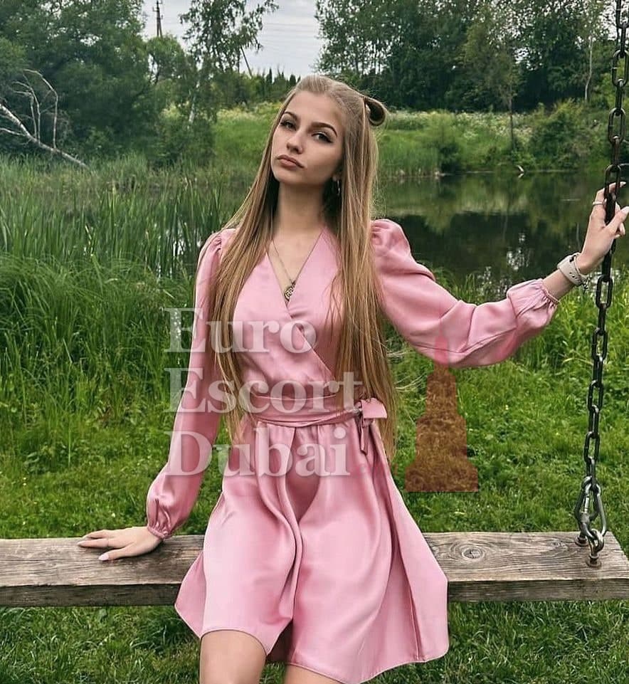Dragana, 24, escort in Dubai — 170 cm, blonde hair (photo 10 of 10)