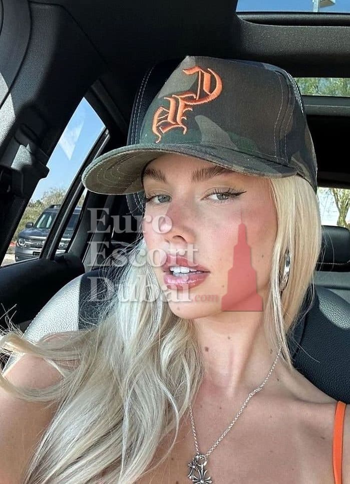 Tugce, 23, escort in Dubai — Turkish, 170 cm (photo 5 of 6)